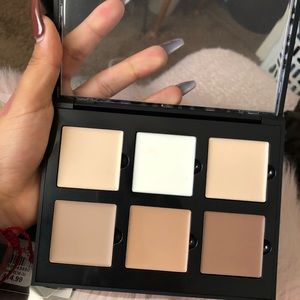 Anastasia Beverly Hills contour kit fair
